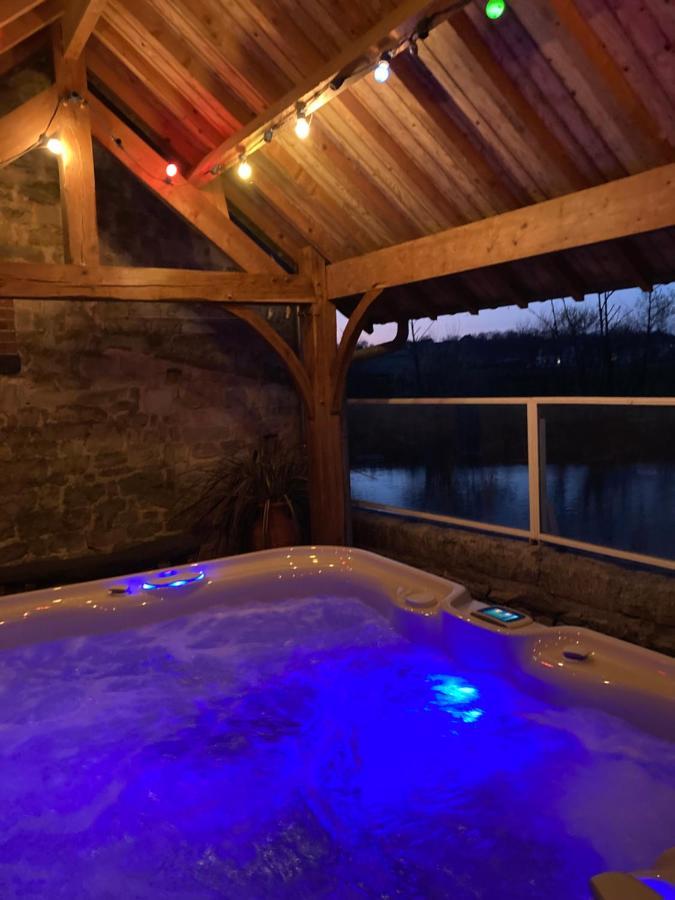 Le Moulin De Bretigneul Bed and Breakfast Saint-Aubin-des-Landes Εξωτερικό φωτογραφία